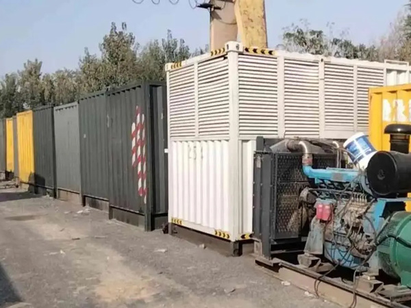 汉寿200KW柴油发电机机组每小时油耗是多少?